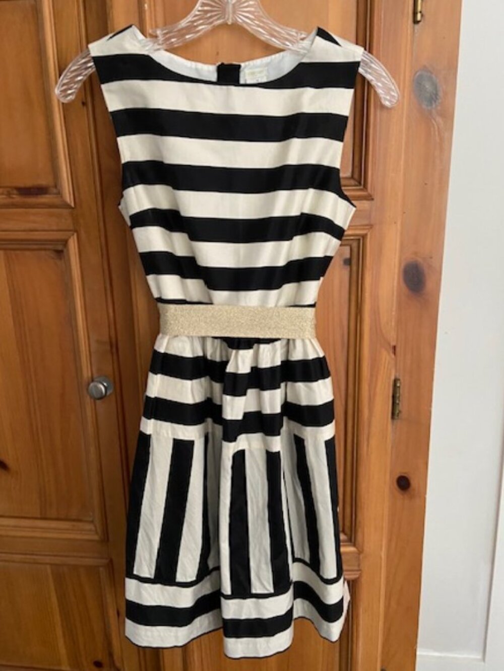 J. Crew Crewcuts size 14 Girls Black and Cream Dress with Gold Sash and Pockets
